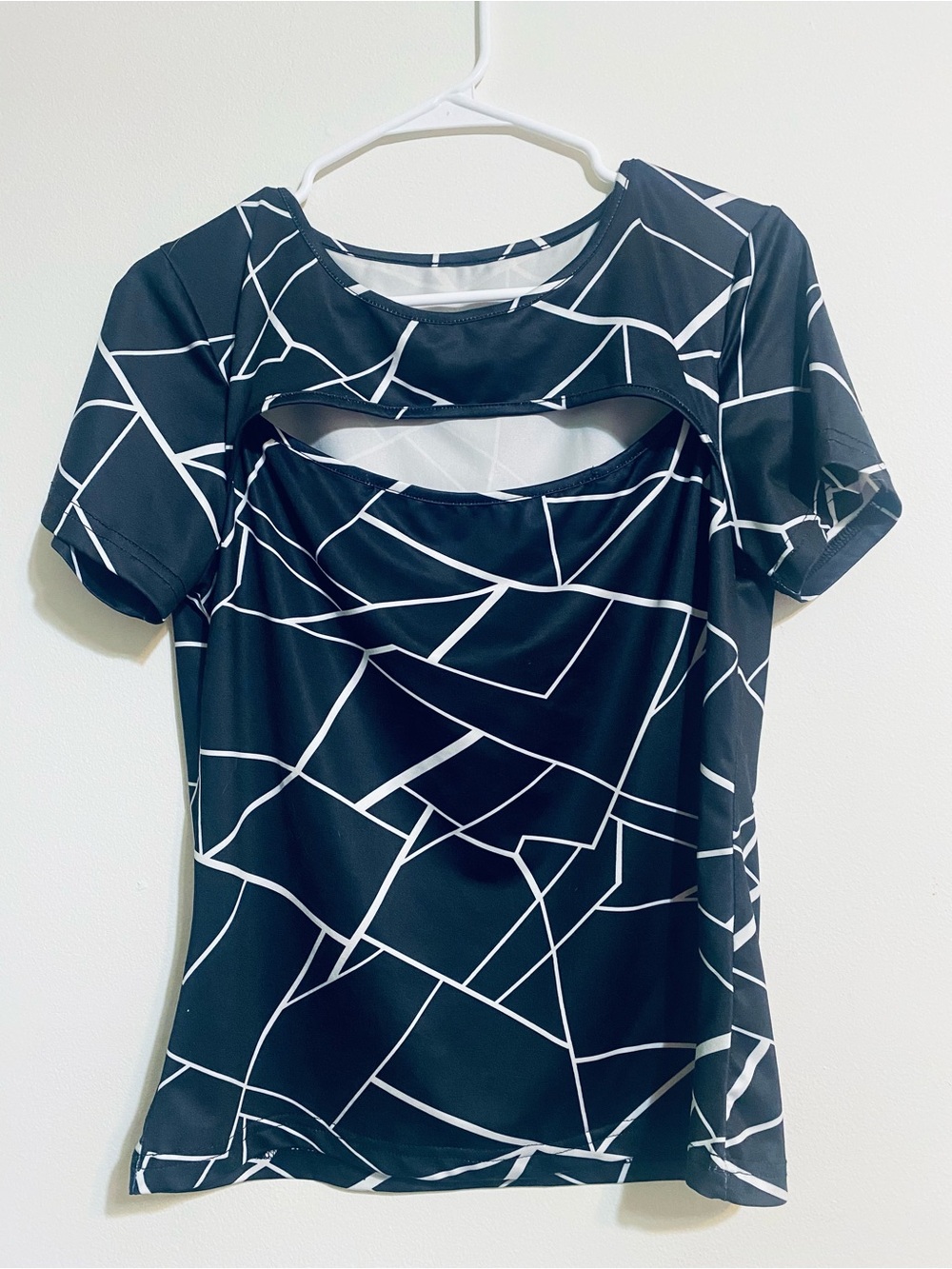 Black Geometric Cutout Short Sleeve Tee